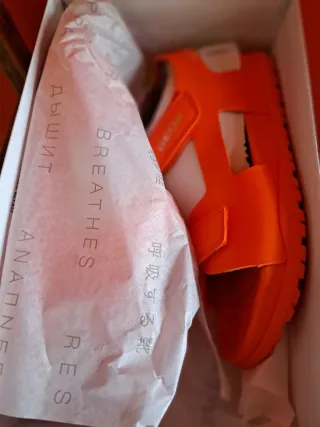 Sandalias Geox Naranja y Blanco