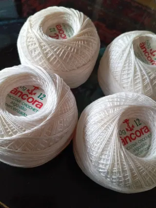 4 ovillos de hilo Ancora para crochet