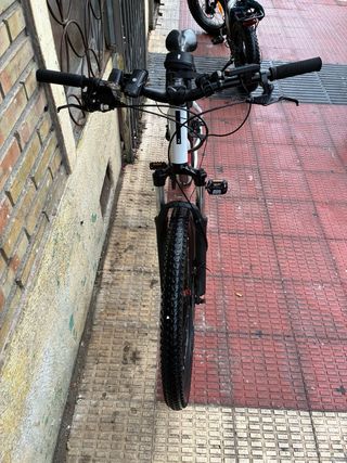 Bicicleta Eléctrica Blanca Rockrider