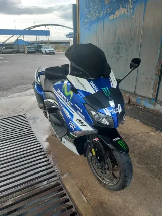 Yamaha T-Max 530 Movistar 54.000 km