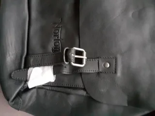 Bolso bandolera negro Norton