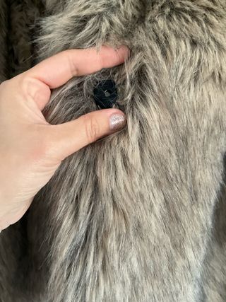 Abrigo pelo stradivarius nuevo L  veste fourrure