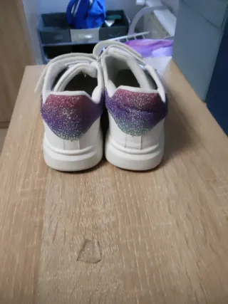 Zapatillas niña talla 35 nuevas