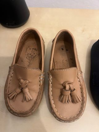 Zapatillas, Talla 18, 20, 23 Y 24. Algunos nuevos
