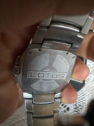 Reloj Lotus esfera azul