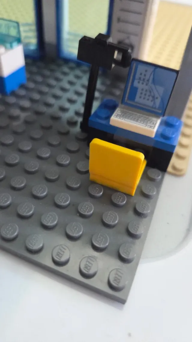 Lego Original 60141 Estación de Policía