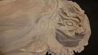 Traje de bautizo antiguo.