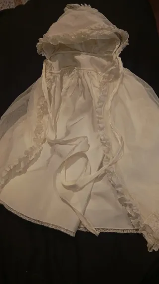 Traje de bautizo antiguo.
