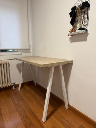 Escritorio madera y metal nuevo