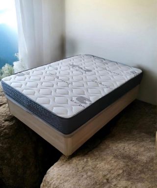 Liquidación:canapés y colchones armarios y sofasso