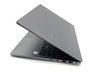 E1804704-0 Portátil Samsung Galaxy Book 5 Gris