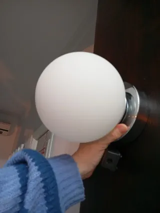 Lámpara globo moderna cromada