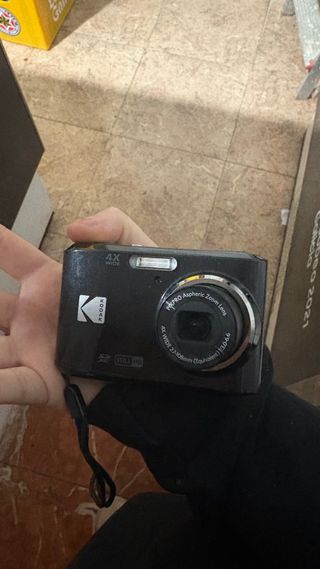 Cámara Kodak Pixpro FZ45 Negra