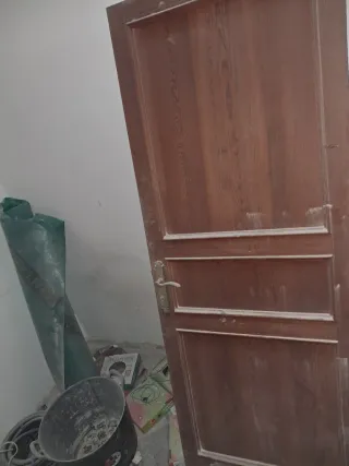 2 Puertas Madera Maciza 77x202 Precio negociable