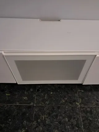 Mueble TV blanco y cristal