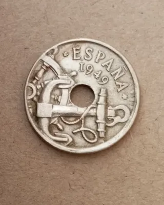 50 Céntimos España 1949 con agujero