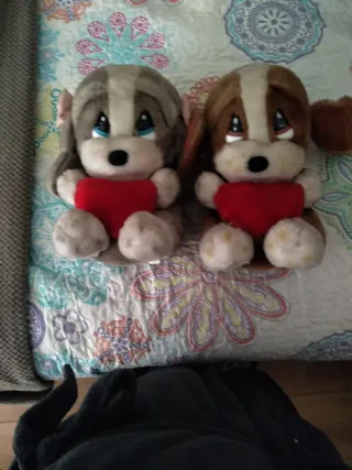 Pareja Peluches Sad Sam y Honey Corazón