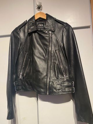 Chaqueta Biker Zara Negra. Solo una puesta.