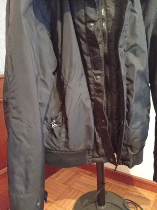 Cazadora hombre negra