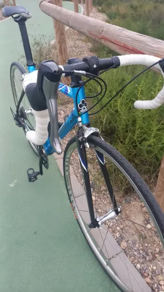 Bicicleta Colnago Azul