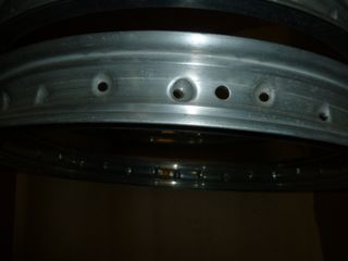 Llantas 19,28 agujeros.