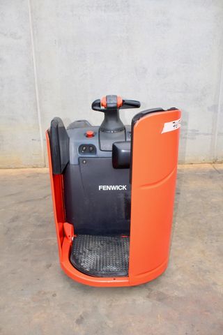 TRANSPALETA ELECTRICA LINDE CONDUCTOR MONTADO