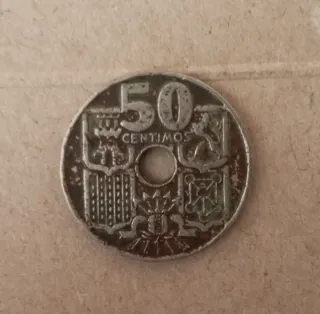 Moneda 50 céntimos 1949 con agujero