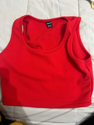 Top Verano Rojo SHEIN Talla XS