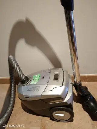 Aspiradora Nilfisk Coupe Neo