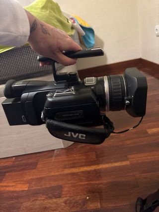 Cámara JVC HD