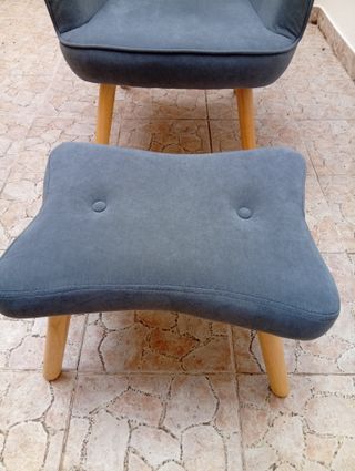 Sillón con Reposapiés