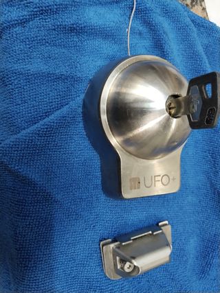 Candado UFO+ para furgoneta con llave