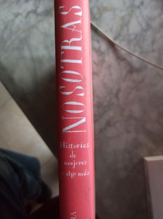 1S.Nosotras. Historias de mujeres y algo más / Us: