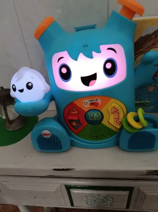 Muñeco interactivo Fisher Price