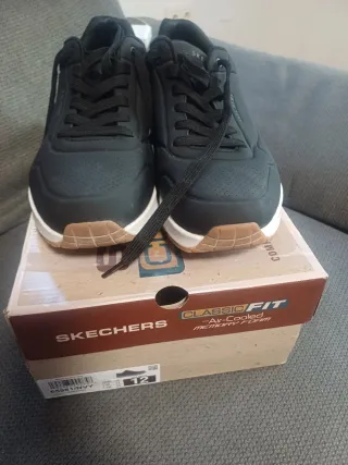 Skechers Uno Stand On Air Hombre Negro/Blanco