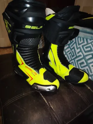 Mono, Casco y Botas Moto SHUA