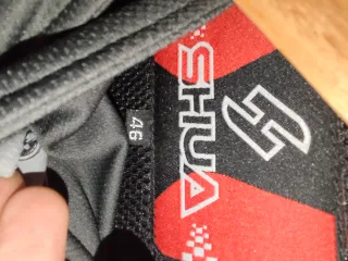 Mono, Casco y Botas Moto SHUA