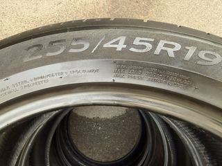 Neumáticos Hankook 255/45/19 104W