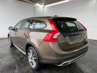 VOLVO V60 CROSS COUNTRY 2.0 D3 KINETIC AUTO 150CV
