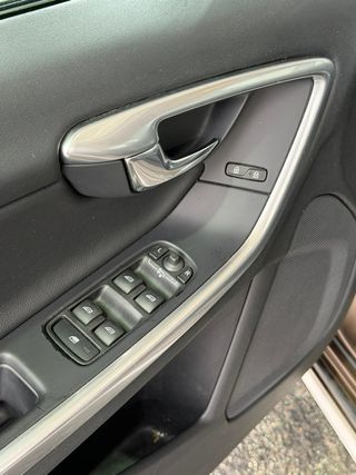 VOLVO V60 CROSS COUNTRY 2.0 D3 KINETIC AUTO 150CV