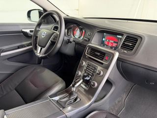 VOLVO V60 CROSS COUNTRY 2.0 D3 KINETIC AUTO 150CV