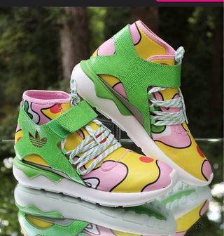Sneakers altas coleccion Adidas X Jeremy Scott.