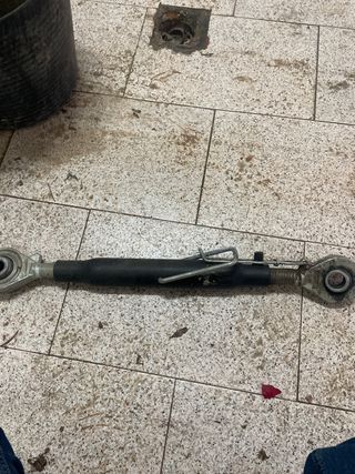 Tercer punto tractor goma fuerte