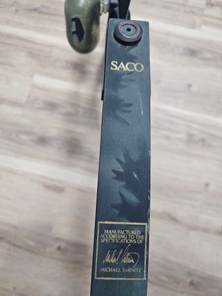 Arco de poleas con carcaj y flechas