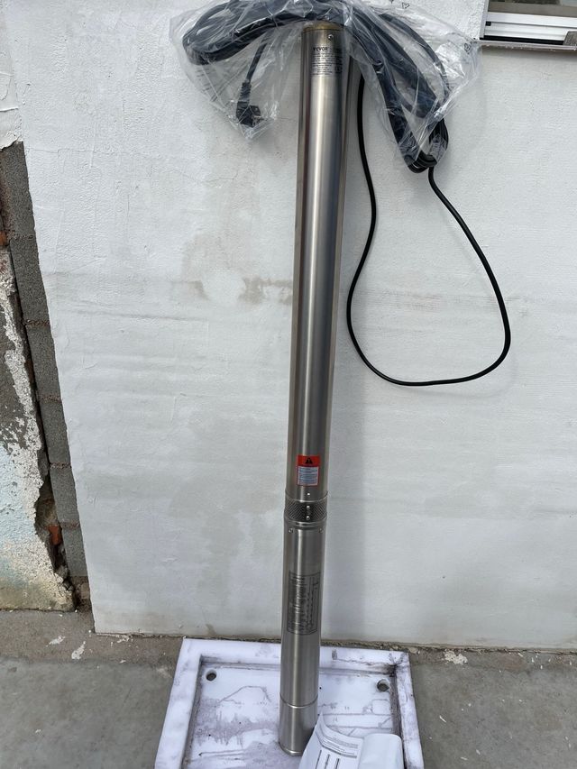 VEVOR Bomba Sumergible 2200W para Pozo Profundo