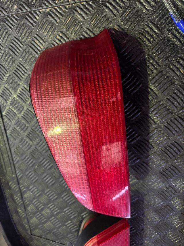 Pilotos Traseros Peugeot 106 Sport MK2