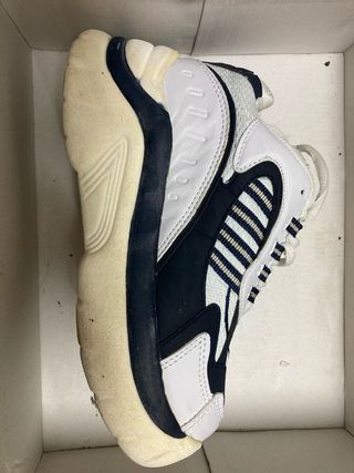 Deportivas con ruedas, talla 36