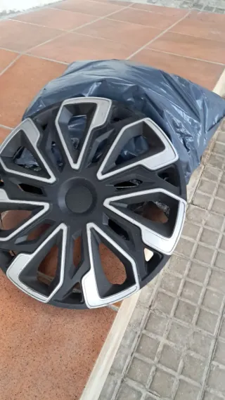 Tapacubos Negros Set 4