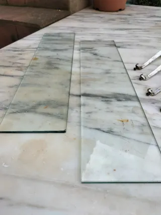 Scaffali in vetro antichi