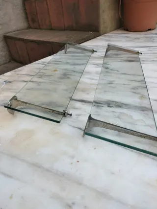 Scaffali in vetro antichi